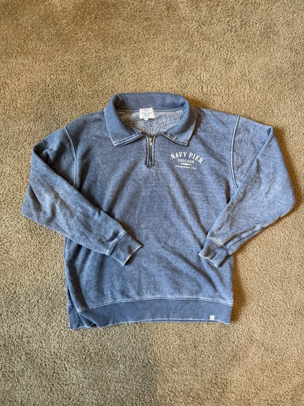 Vineyard Crew Navy Pier Chicago Quarter Zip Pullover Sherpa Fleece Faded Blue M